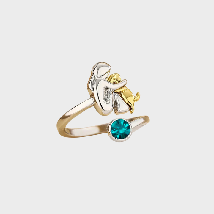 Пръстен с кучешка висулка