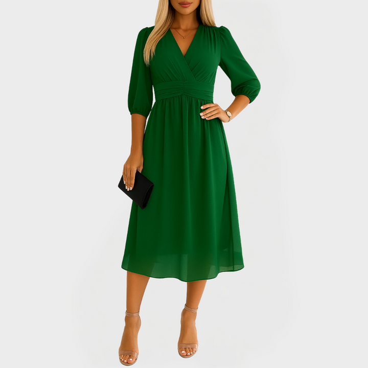 Лека рокля за елегантни поводи.