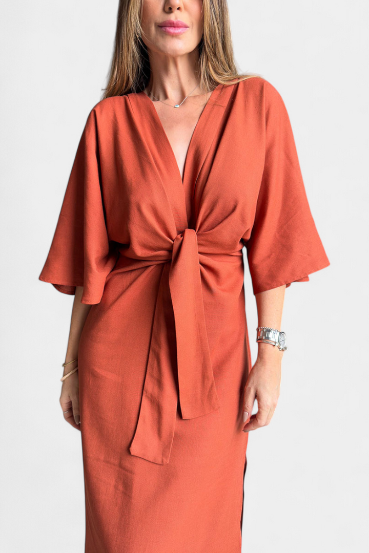 Наталия - Касулна рокля с преден възел и V-образно деколте