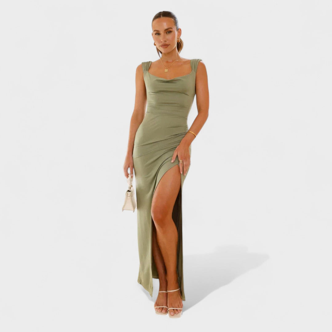 Констанца - Дълга рокля с открит гръб