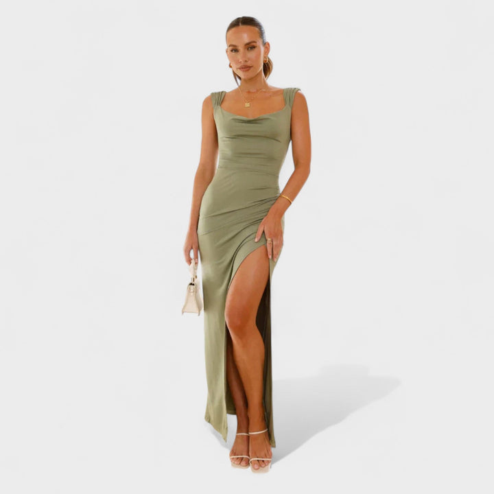 Констанца - Дълга рокля с открит гръб