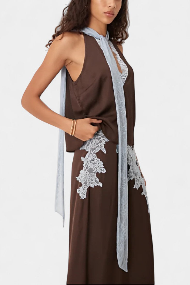 Драгийца Комплект Топ и Пола с Контрастни Чипкови Пана